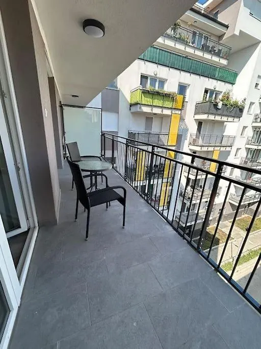 Modern Cabin With Garage Budapesta Ungaria