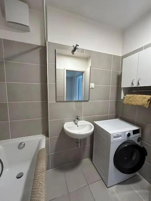 Apartament Modern Cabin With Garage Budapesta